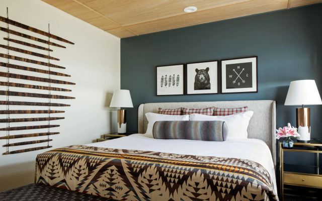 Kimpton Riverplace Hotel by IHG