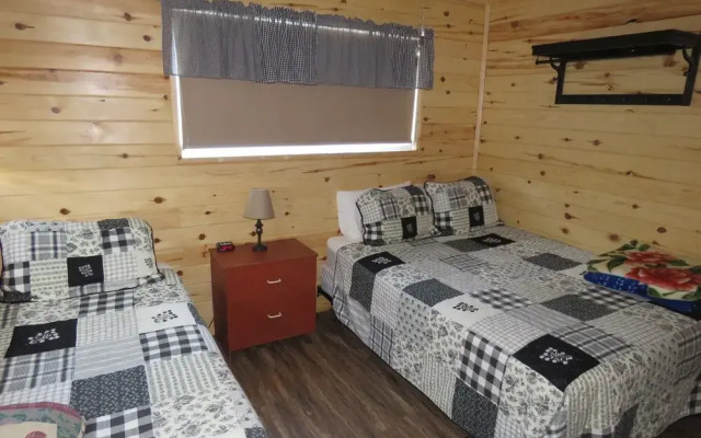 Waterfalls Lodge