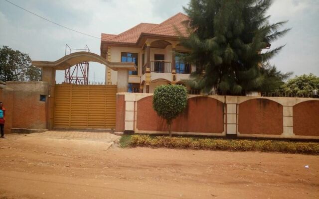 Isimbi House