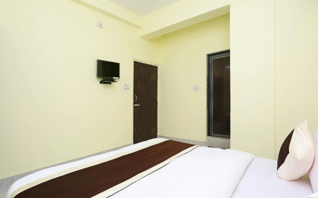 OYO 11547 Royal Treat