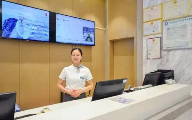 City Comfort Inn Hotel (Yichang China Three Gorges University Shuiyuecheng Shopping Mall)