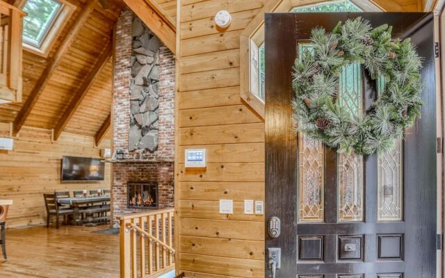 Huckleberry Mountain Lodge