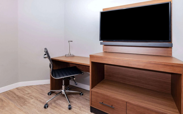 Hawthorn Extended Stay by Wyndham Ardmore