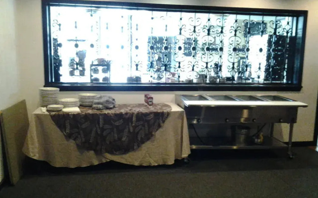 Hanover Hotel & Banquet Center