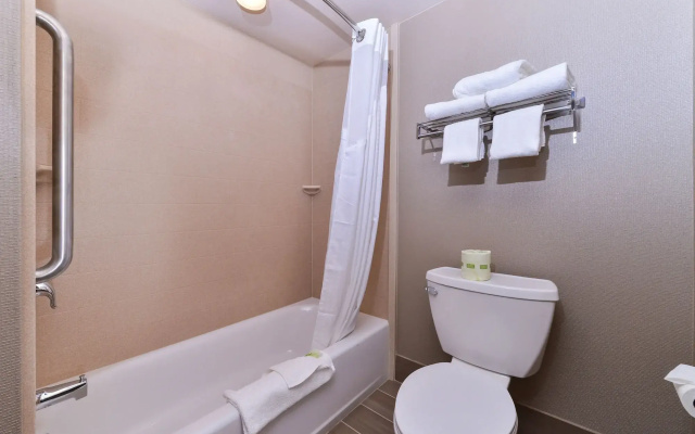 Holiday Inn Express & Suites Indio - Coachella Valley by IHG