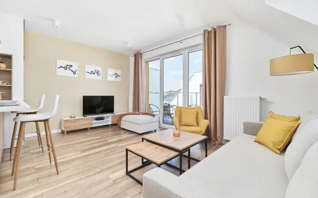 Exclusive Two-level Apartment by Renters