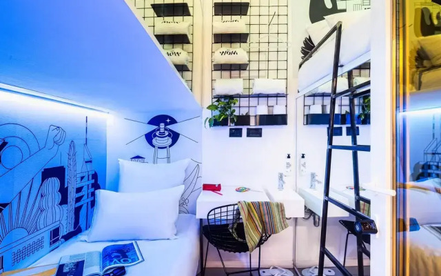 Wom Allenby Pod Hotel