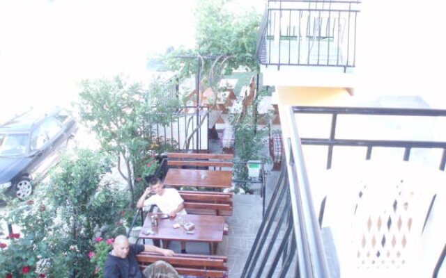 Vasima Hotel