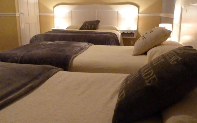 Nesbitt Arms Boutique Hotel
