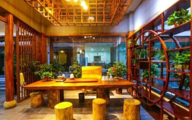 Zhangjiajie Yujian Inn