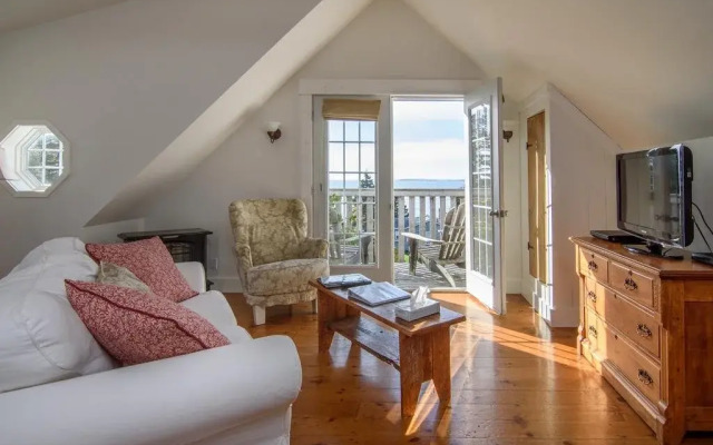 Oceanstone Seaside Resort