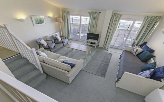 Apt 16, Seaviews, Slps 5 Indoor Heated Pool