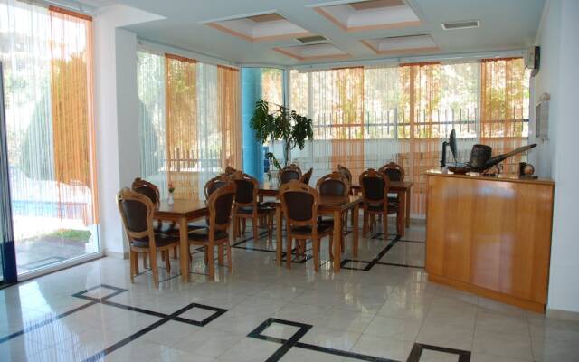 Hotel Dea