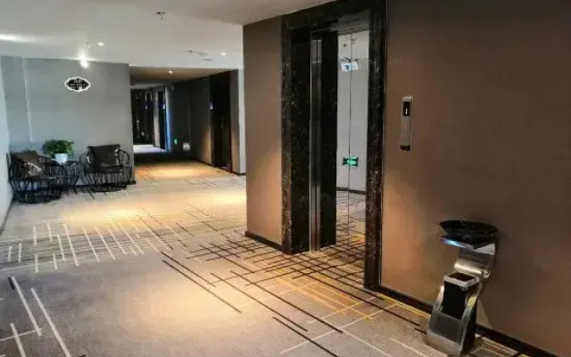 Wangjing Business Hotel