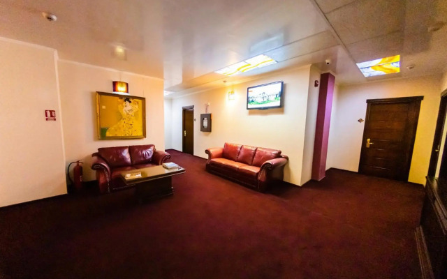 Hotel Daily Plaza