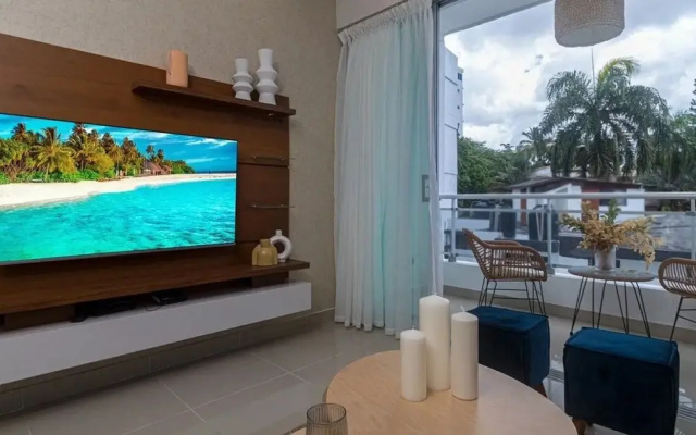 1BRHigh End Apartment PoolGym and social