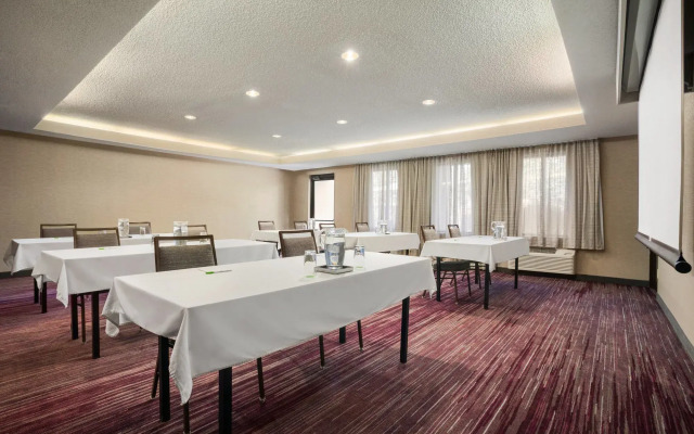 Courtyard by Marriott Springfield