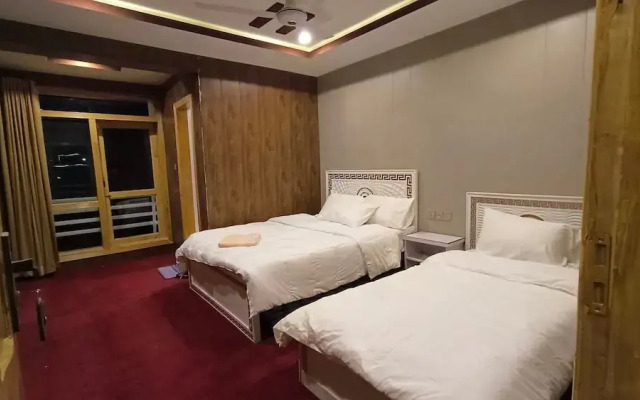 Darwesh Hotel Hunza