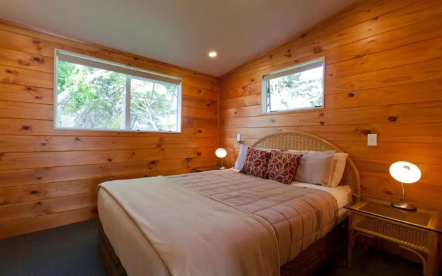 Pauanui Pines Motor Lodge