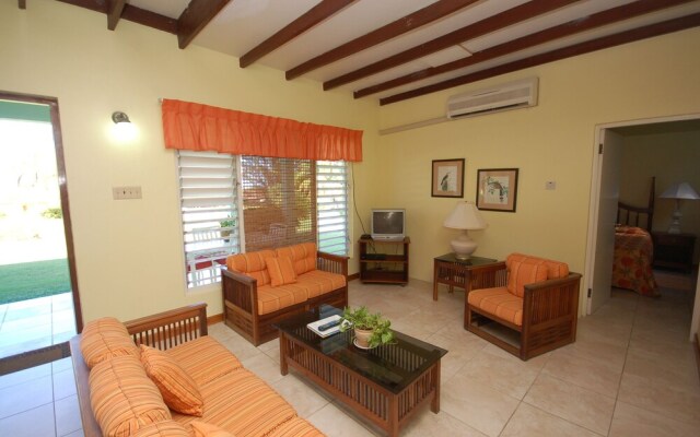 Miramar Villas, 6br by Jamaican Treasures