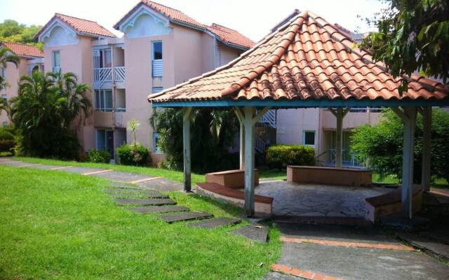 Studio in Sainte-anne, With Pool Access, Enclosed Garden and Wifi