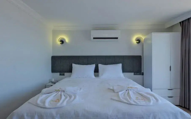 Miralya Suites