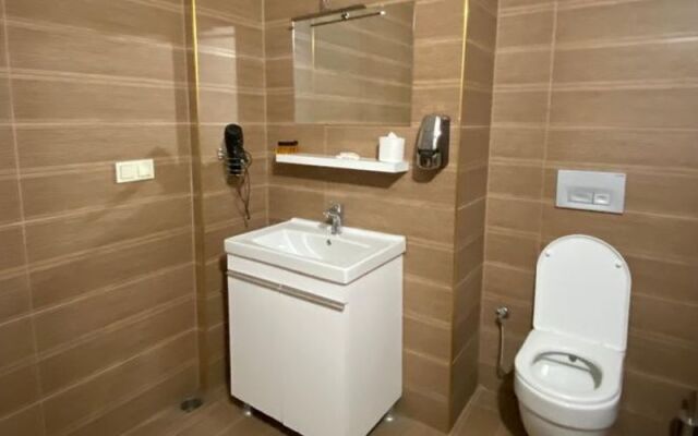 Grand 53 Hotel