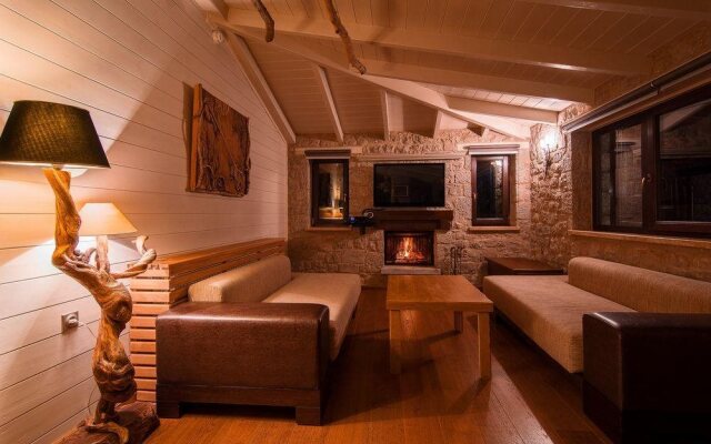 Aelia Livadi Chalet