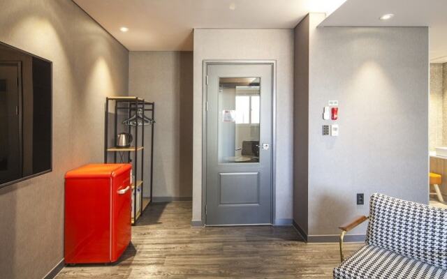 Hotel Crape Gyeongsan