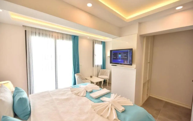Monastery Suites Hotel