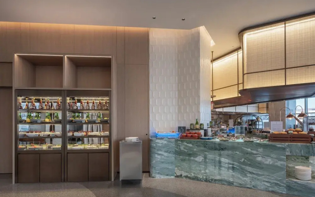 Holiday Inn Qingdao CBD by IHG