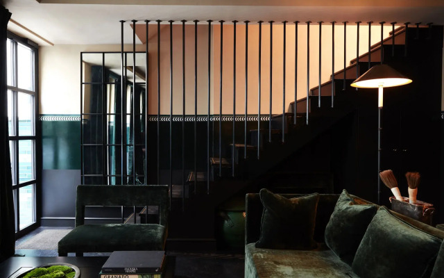 Monsieur George Hotel & Spa – Champs Elysées