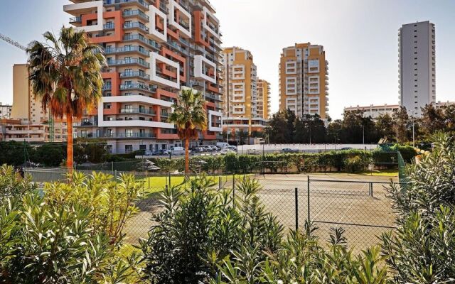 PRAIA DA ROCHA CENTRAL WITH POOL by HOMING