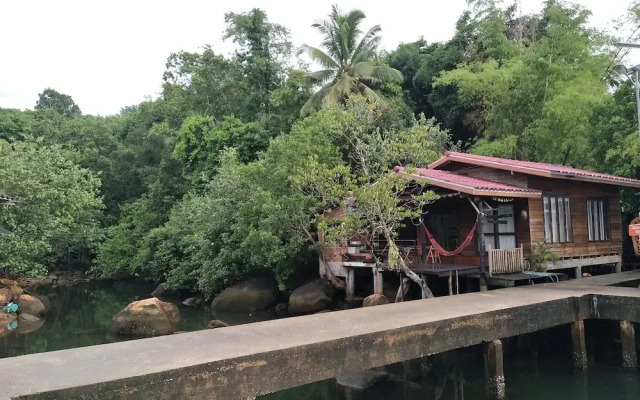 Ban Raw Homestay