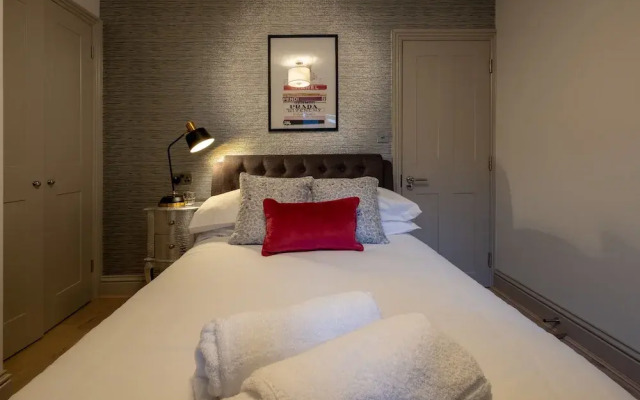 Kings House by Karah Boutiques