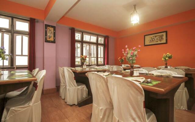 OYO 8164 Hotel Hans Inn Regency