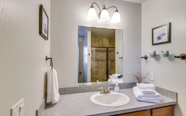 Cozy Belgrade Home Near Skiing, Hiking & Airport!