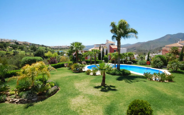 Apartment in Alhaurín el Grande near golf course