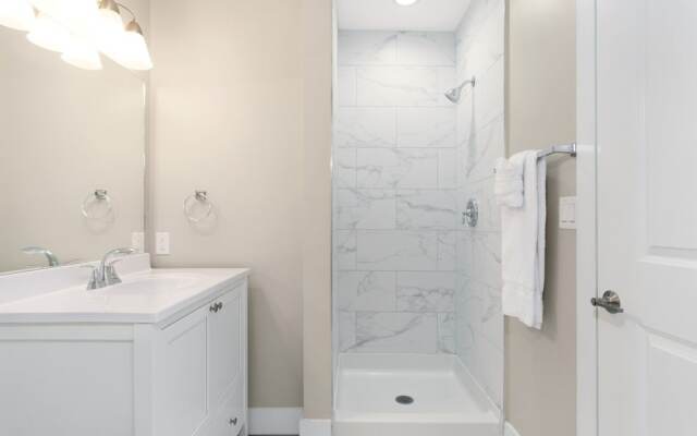 Global Luxury Suites on Prospect Street