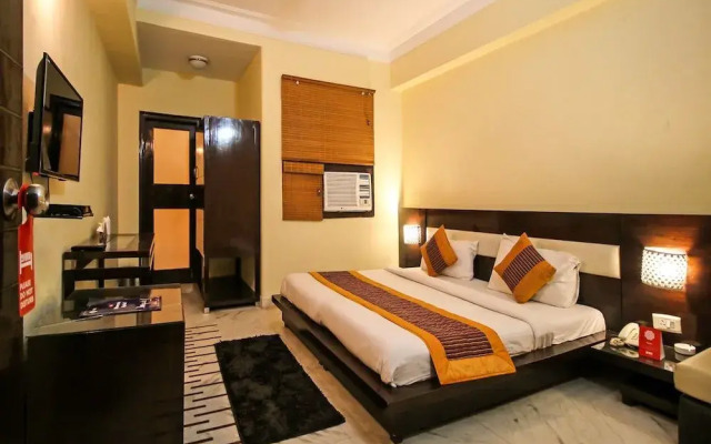 OYO 5106 HKS Residency