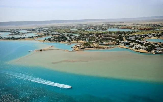 SkyWay  apartments El Gouna