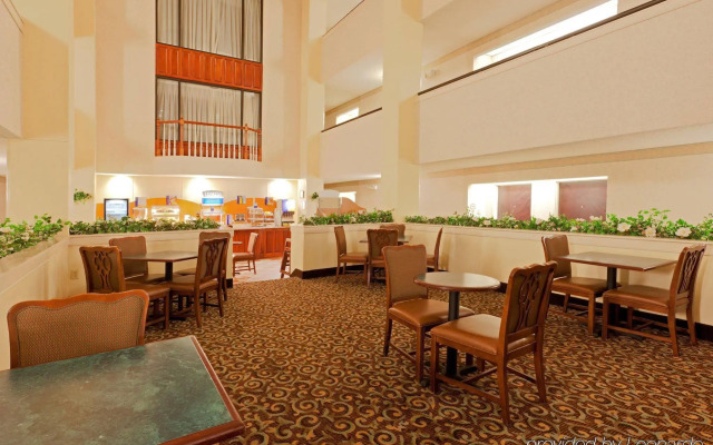 Holiday Inn Express & Suites Birmingham Trussville by IHG