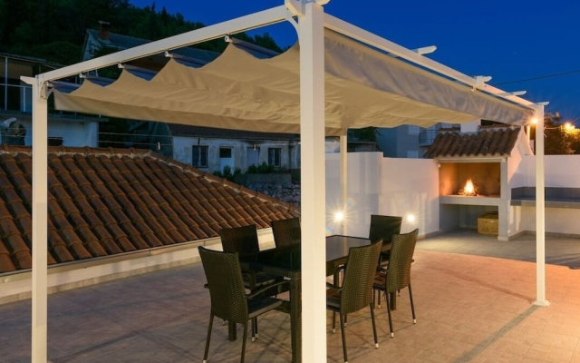 Mario - With Pool - H