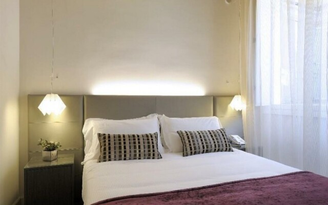 Trevi Palace Luxury Inn