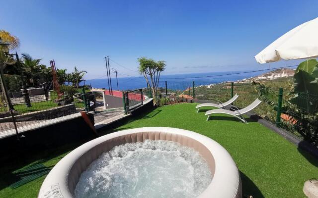 Villa Nova Madeira in Funchal Casa A and B