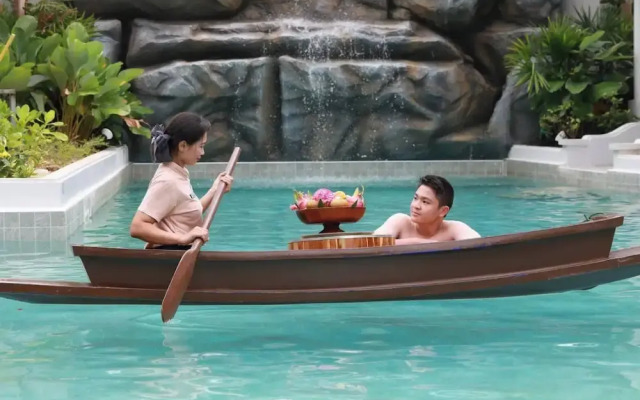 Lalynn Resort & Villas