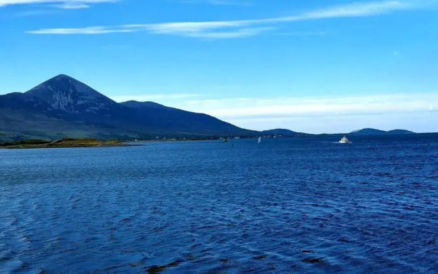 The Waterside Apartment 112 Harbour Mills