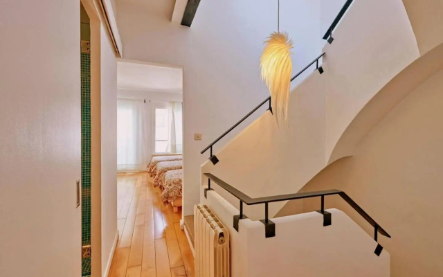 Casa de Pueblo junto Barcelona Centro