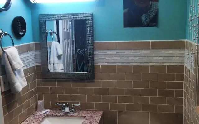 Travel Inn And Suites