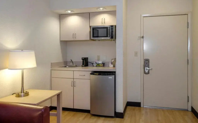 Red Roof Inn PLUS+ Gainesville